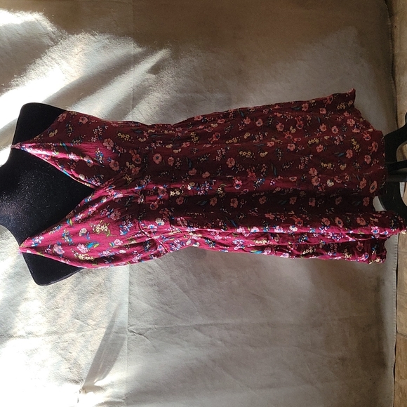 Floral Summer dress! - Picture 2 of 7